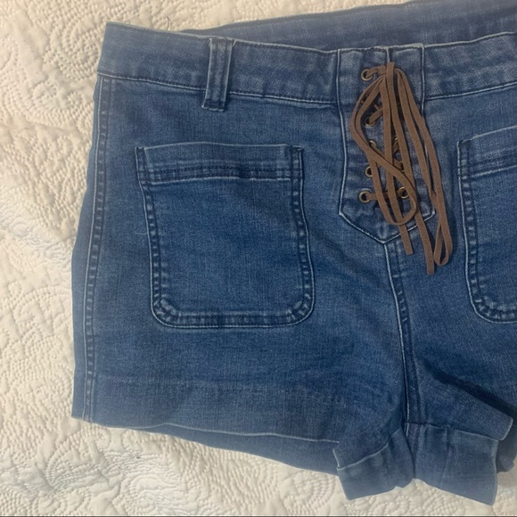 Jean Short - Picture 5 of 5